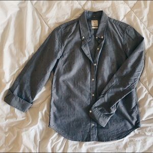 Gap Chambray Fitted Boyfriend Shirt